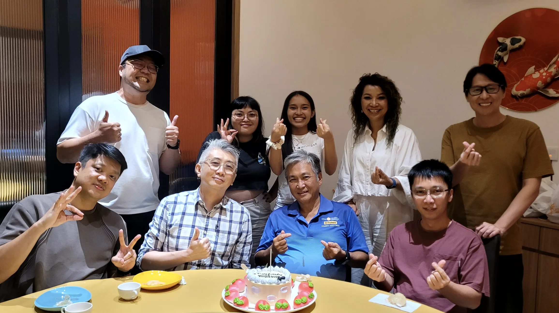 BNI group photo with cake